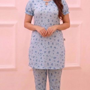 মেয়েদের টি-শার্ট==16