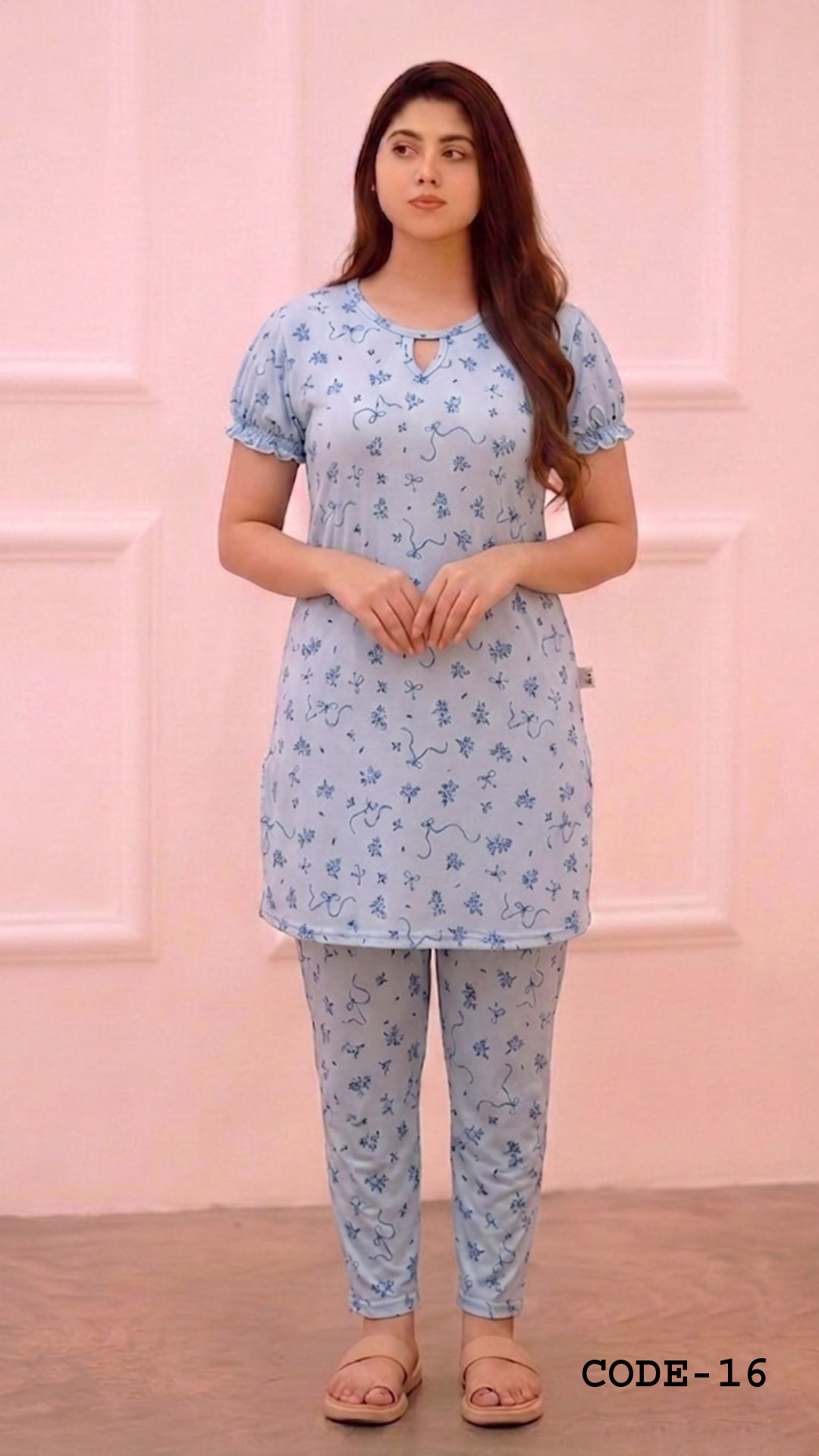 মেয়েদের টি-শার্ট====16