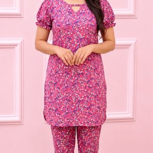 মেয়েদের টি-শার্ট===24