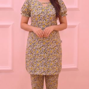মেয়েদের টি-শার্ট==05