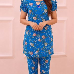মেয়েদের টি-শার্ট==06